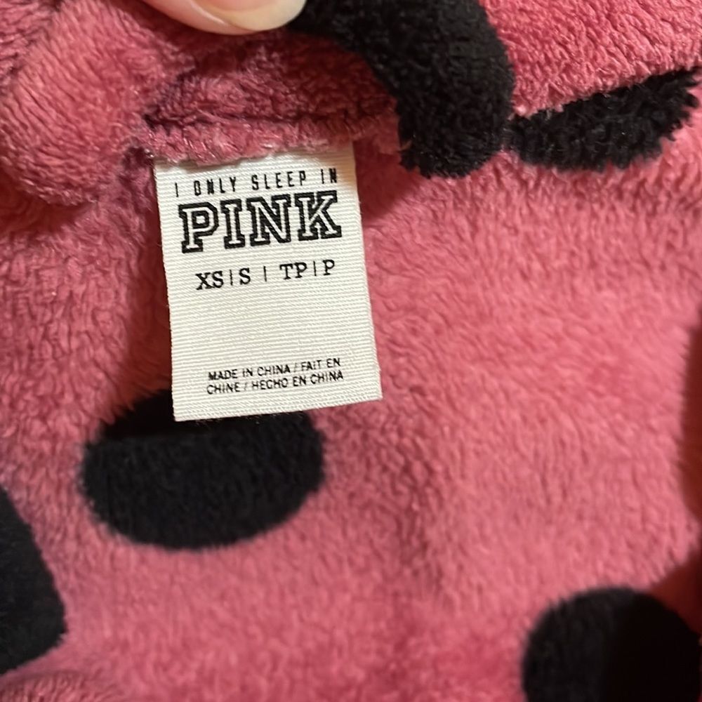 PINK Victoria’s Secret Robe - Picture 3 of 5